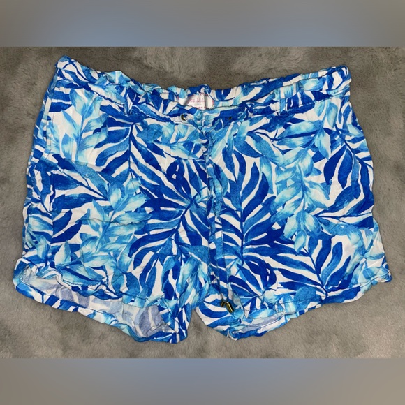 🌴Stella Parker Women's Pink and Blue Shorts - Picture 7 of 11
